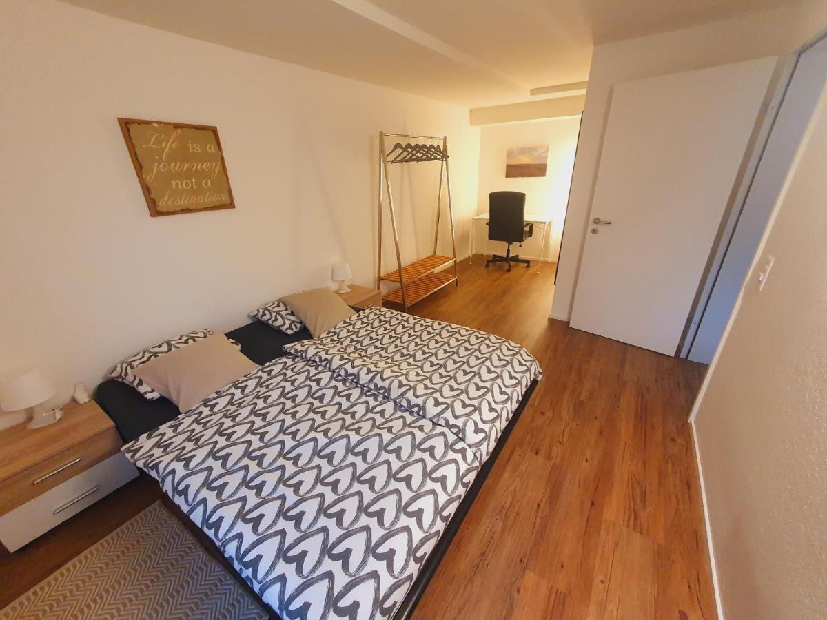 Neue Wohnung An Stadtrand Mit Parkplatz Ebikon Exteriör bild